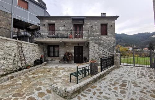 Kostaki's Stonehouse 2 - Foto 1