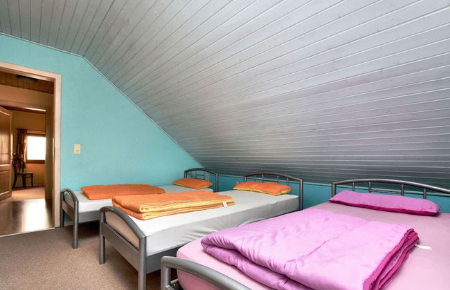 Modern Holiday Home in Schönberg with Hot Tub - Photo 8