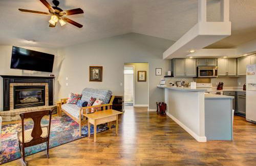 Hello Dolly! 3 beds, 2 bath, 2 TV's, Fireplace, Quiet Neighborhood in Star, ID minutes from walking trails and river views - Foto 26