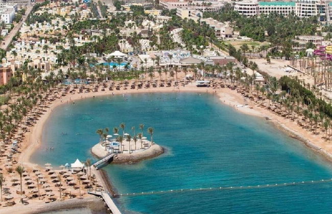 Hostgool Beach Chalets Mirage Bay Resort & aqua park - Foto 1