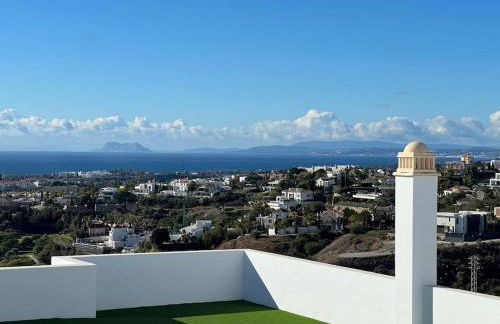 Deluxe 2 bed Apartment - Photo 13