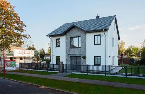 BohnApartments Luxury Villa Berlin - 210qm - Wintergarten - Kamin - 4 kostenlose Parkplätze - 6 Schlafzimmer - Neubau - Luxusausstattung - Foto 45