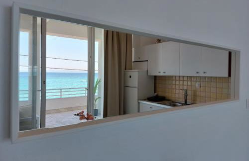 Nefeli Seaside Apartment Elegant Stay Near the Beach - Foto 52