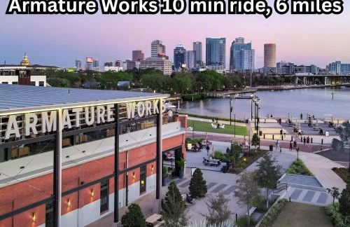 Palmera House in Tampa with Hot Tub 10 minutes from Airport & Busch Gardens - Foto 29