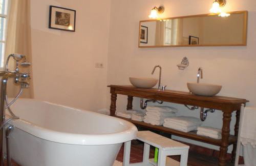 Château de Peyrolles - Photo 25