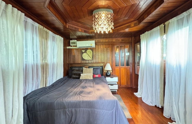 Huge Pool Villa with Private Lake - Foto 2