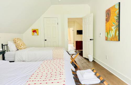 Near Ft Moore Ft Benning and CSU Restored Historic Home - Foto 49