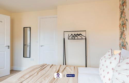 Last-Minute Escapes ! Summer Days l RTM Stay l 4 -Bed House By Finesse Stays Short Lets & Serviced Accommodation Wakefield With Parking, Contractors - Foto 22