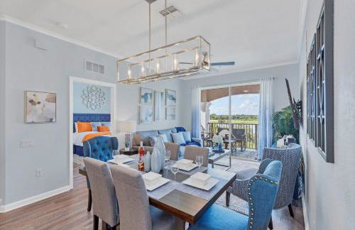 Top floor condo with view of lake, pool and fireworks! Next to Convention Center! - Foto 18