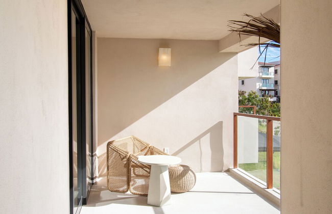 El Encanto exclusive condo private pool - Photo 52