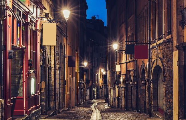 Explora la escena gastronómica del centro de Lyon con un experto local - Foto 4