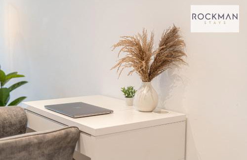 Royal Oak Apartments 1 - Free Van Parking - 2 Bedroom Apartment - 2 bathrooms - Sleeps 6 - Perfect for Contractors - Fast Wi-fi - Foto 11