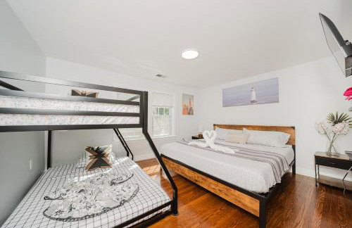 74L - 2BR Quincy - Cozy Couple Hideout near Wollaston Beach - Foto 26