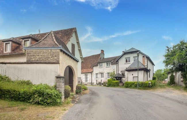 Lively Holiday Home With Private Pool - Foto 34