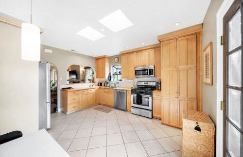 Atwater Oasis with Pool and HotTub very Walkable Area - Foto 19