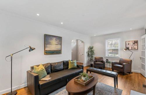 Massive 5BR Historic CozySuites House - Foto 46