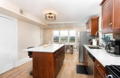 Stunning Apt w Rooftop & Game Room - Sleeps 10 - Foto 36