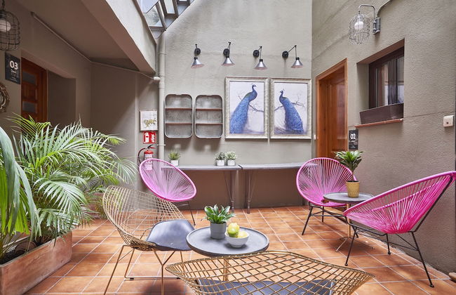 AinB Las Ramblas-Guardia Apartments - Photo 45