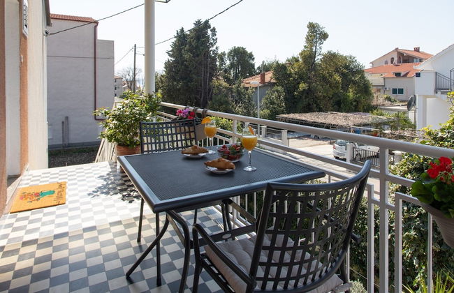 Apt Sara - Classy 100 m2 w Balcony, 2 min to Beach - Foto 25