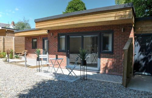 Luxury Suite - Samson in Beverley with patio and private parking - Photo 12