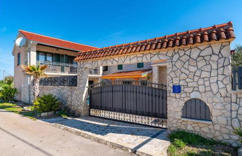 Awesome Home In Benkovac With Wifi - Foto 11