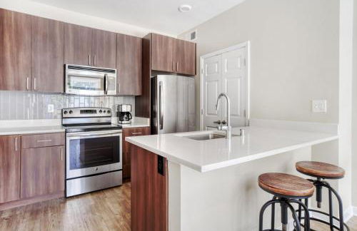 Walnut Creek 2BR w Pool Gym WD nr BART SFO-1051 - Foto 6