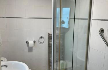 Linden Ave Bungalow - Foto 14