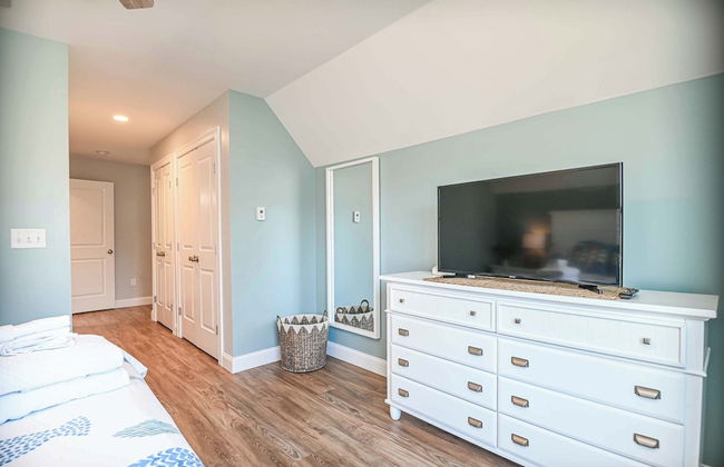 Maritime Meadows Charming Resort-style Home! - Photo 7