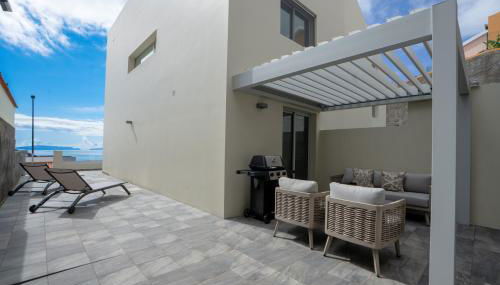 CasaNova by LovelyStay - Photo 2, sunbed