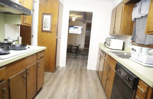 The Newly Renovated Vintage Home - Foto 13