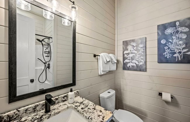 NEW Lake Cabin Sleeps 14 Indoor Pool Hot Tub - Foto 36