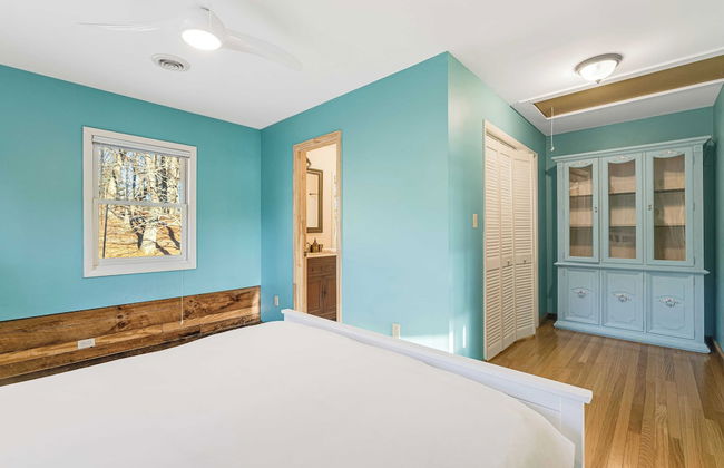 Red Cedar by Avantstay Cabin w/ Hot Tub + Views! - Foto 19