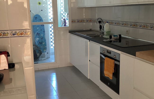 Marbella Retreat - 2 Beds - Sleeps 5 - Pool - Foto 5