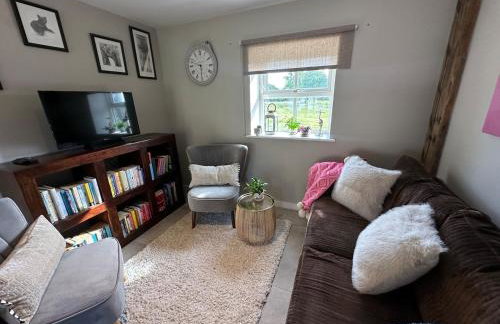 Charming rural cottage & private garden near South Downs - Great location for hiking - Photo 26