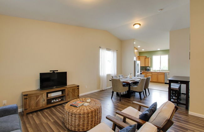 Waterfront Allyn Home with Fire Pit and 2 Kayaks! - Foto 21