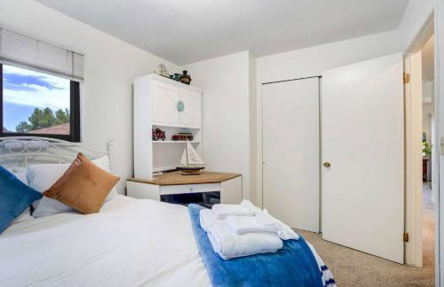 Central 3BR Home Near UCCS & Hospitals | MTR Ready - Foto 19