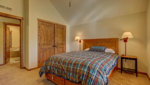 Tamarack Ski Resort Townhome - Elegant couple's retreat - Path to chairlift - Golf - Foto 5