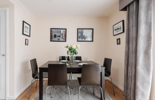 2 Bedroom Home with Garden and Free Parking - Foto 49