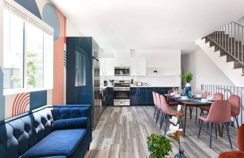 Central 4BR Townhome Modern Perks - Foto 7