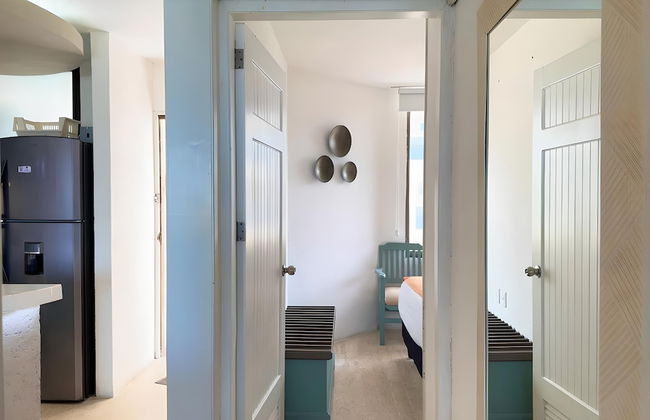 Beachfront and Ocean View Apartment - Photo 4