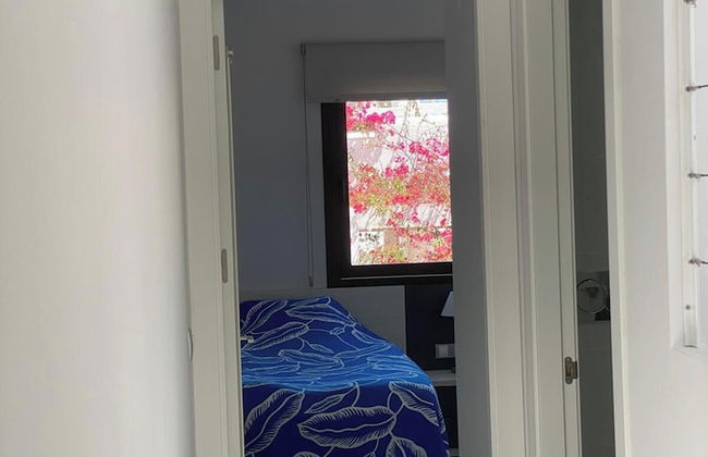 Cozy Beachside Haven - Photo 2