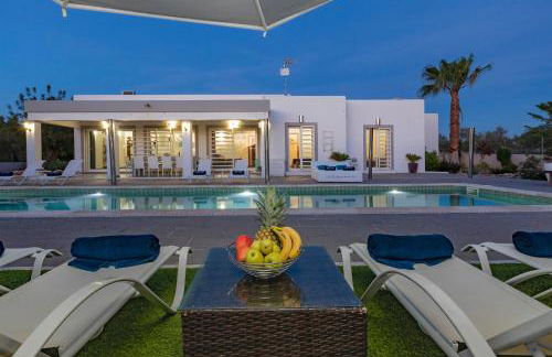 Villa in San Antonio Sleeps 10 - Foto 13