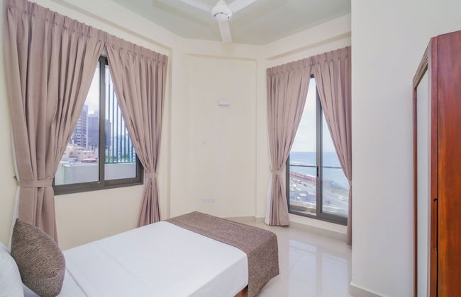 Marine Suites - Photo 28