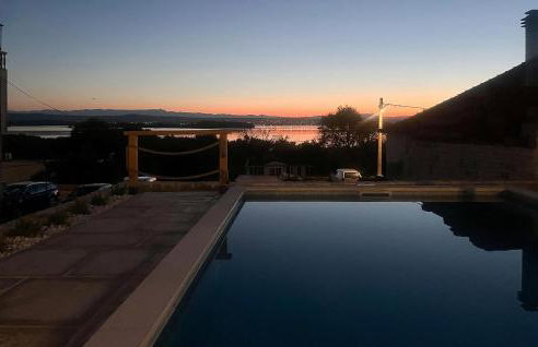 Amazing Home In Ugrinic - Foto 12