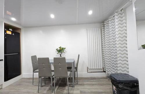 Cheerful Home near Preston train station & Uclan - Photo 10