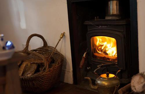 Mr McGregors' Cottage - Photo 12