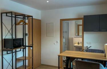 MaMa-Apartments - Haus Martina im Herzen der Rhön - 3 einzelbuchbare moderne Wohnungen für 2-8 Personen, Terrasse, Balkon, Garten, Ski und E-Bike Keller, Lounge, freies Wlan, familienfreundlich - Foto 20