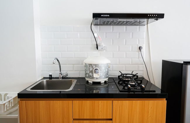 Homey Studio Signature Park Grande Apartment - Photo 11