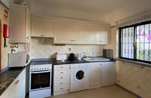 Beautiful Villa with terrace & garden - Foto 7