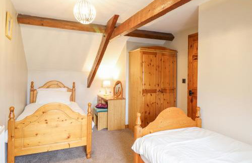 Llys-y-Wennol - Foto 17
